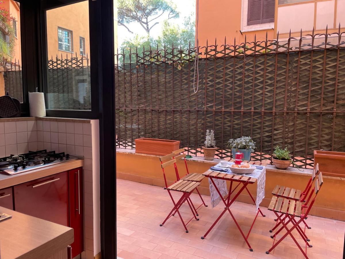 Colosseum Apartment With Big Terrace Рим Экстерьер фото